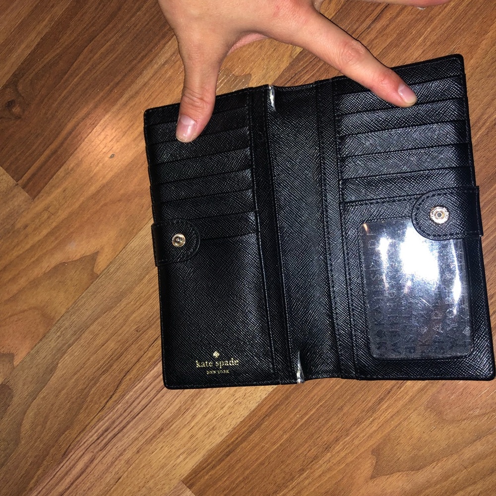 Kate Spade wallet - Picture 2 of 4